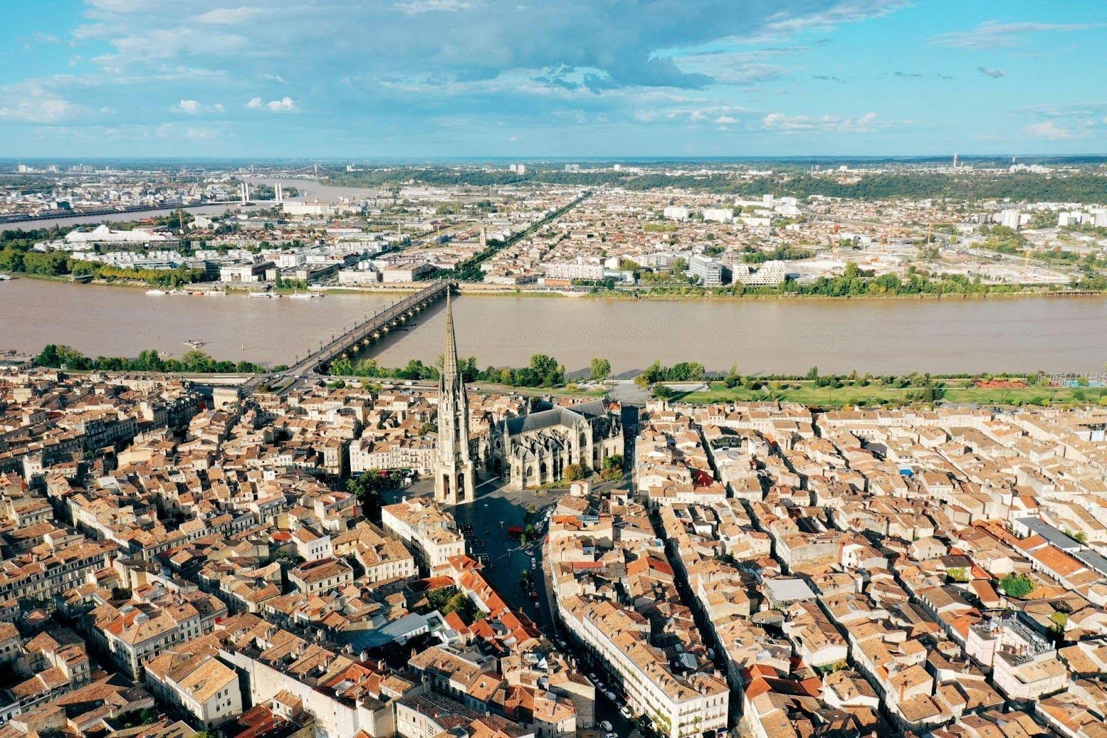 Picture of the Bordeaux region